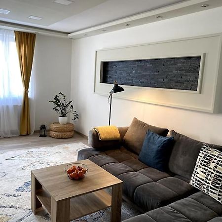 Gemuetliche Wohnung In Ottakring เวียนนา ภายนอก รูปภาพ