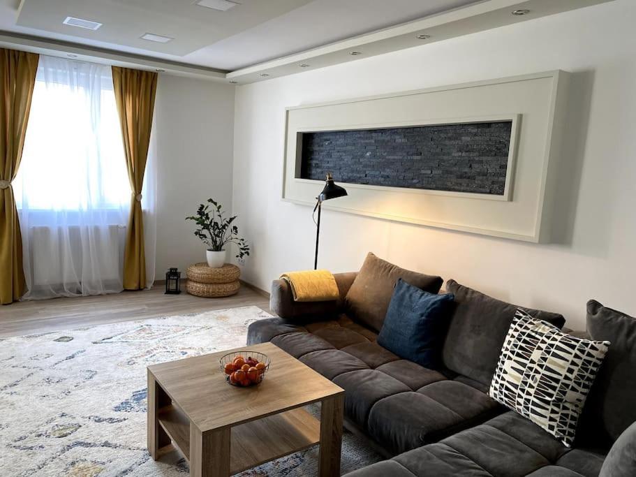 Gemuetliche Wohnung In Ottakring เวียนนา ภายนอก รูปภาพ
